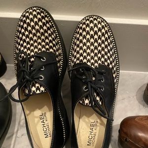 Michael Kors Oxford shoe. Brand new!